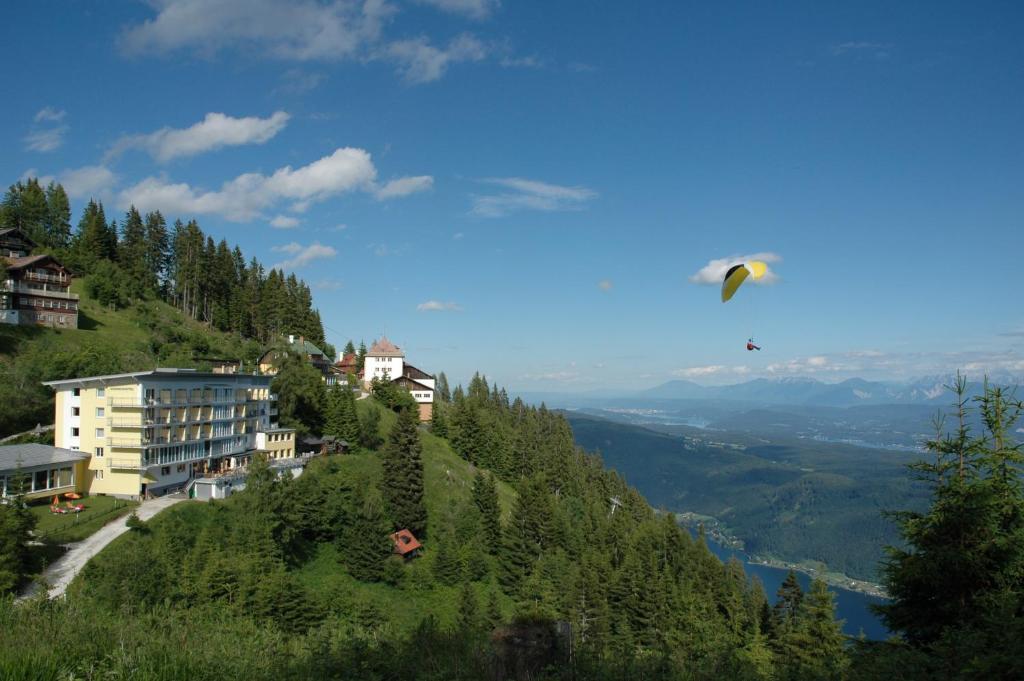 Sonnenhotel Zaubek Treffen Buitenkant foto