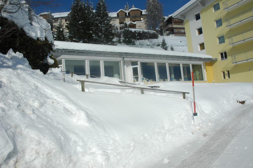 Sonnenhotel Zaubek Treffen Buitenkant foto