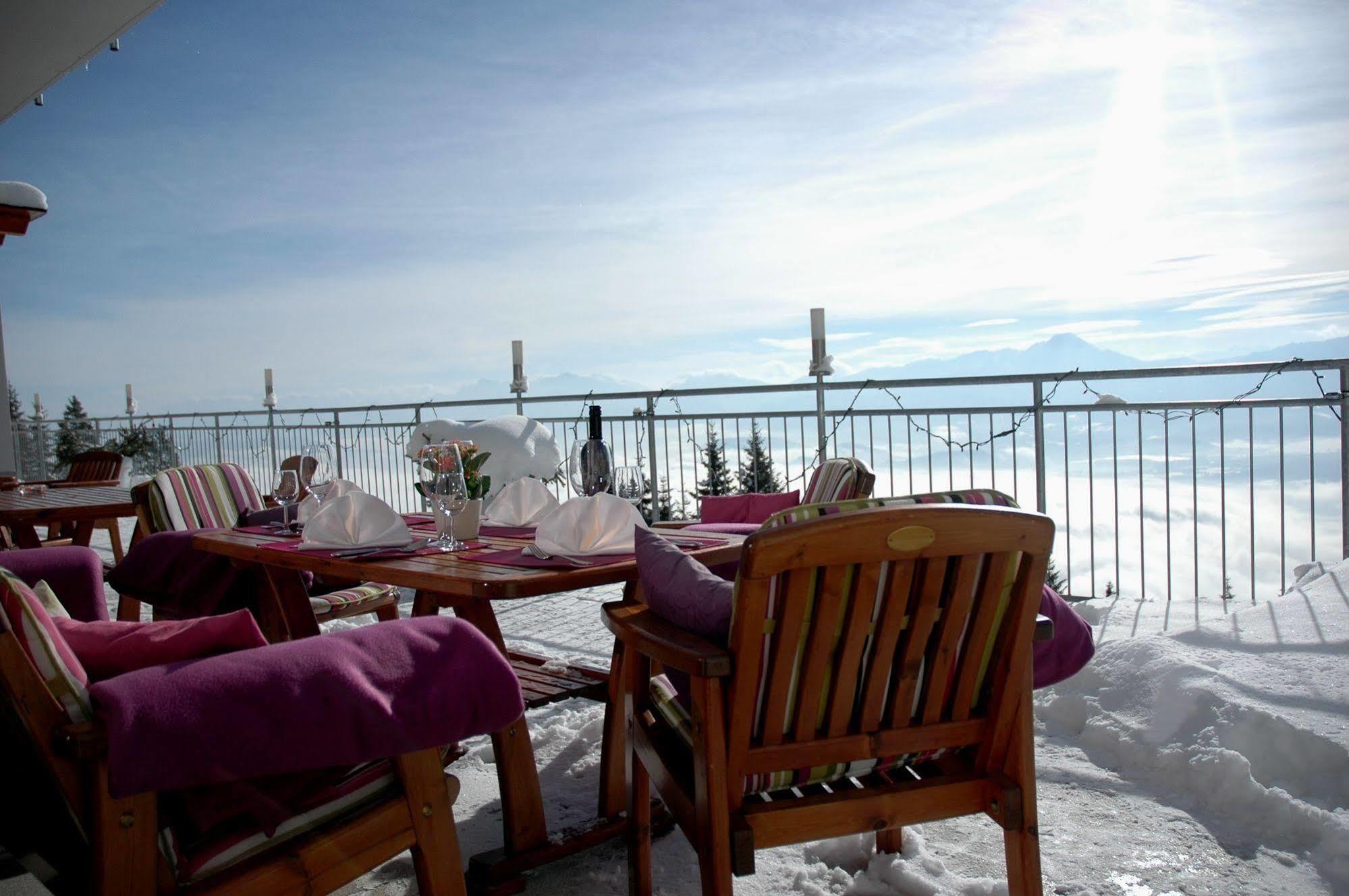 Sonnenhotel Zaubek Treffen Buitenkant foto