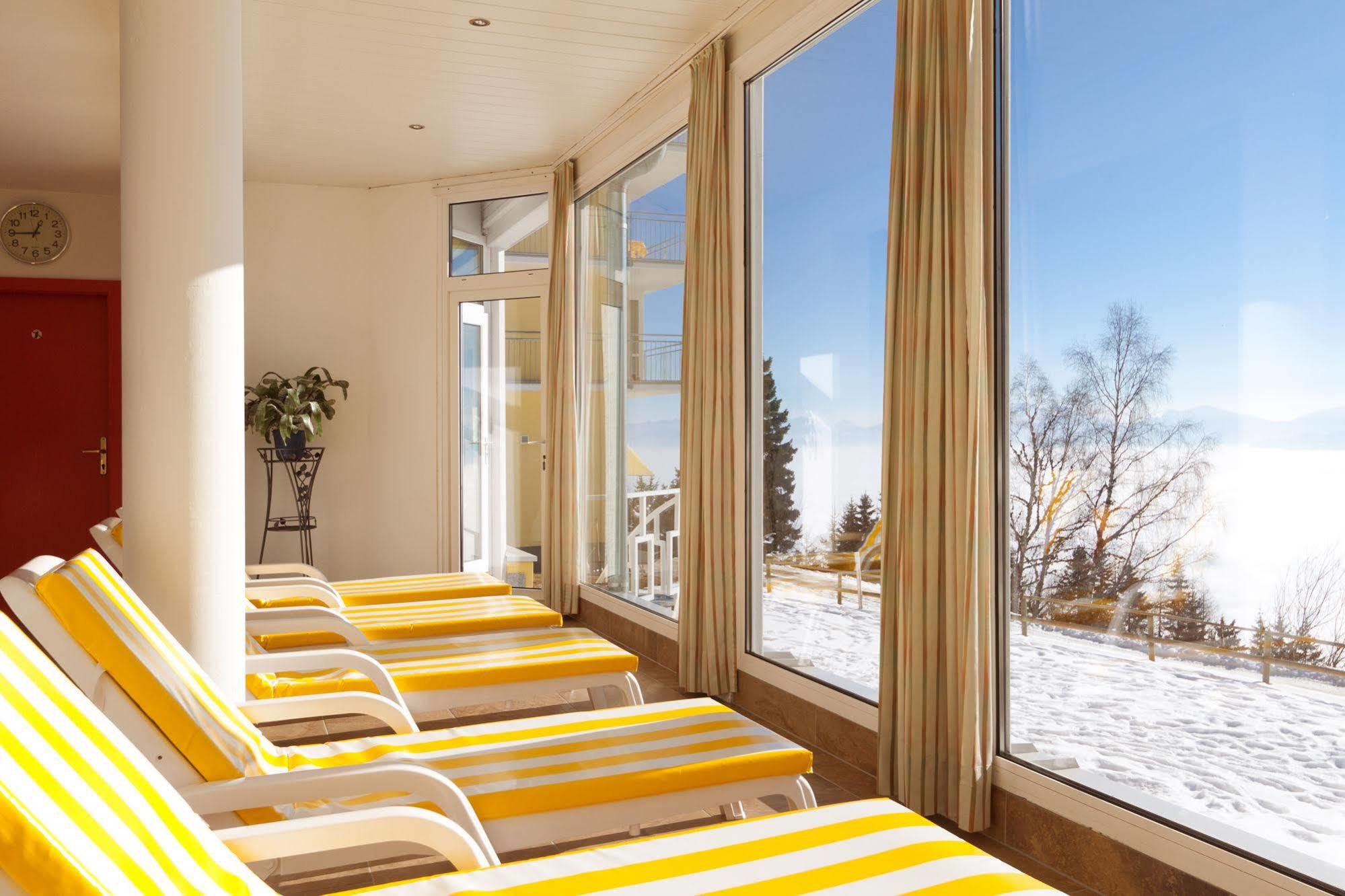 Sonnenhotel Zaubek Treffen Buitenkant foto